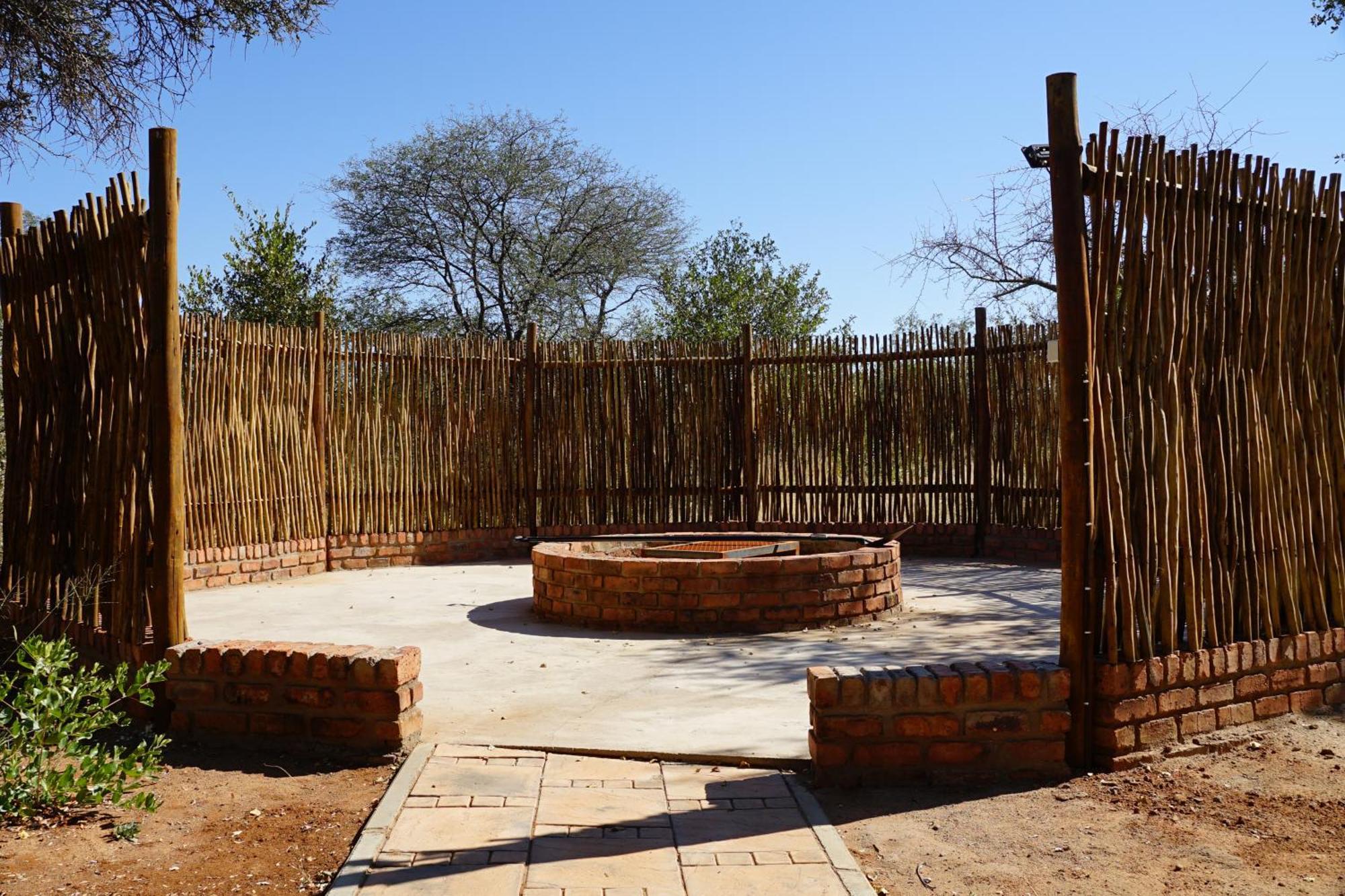 Kwele Game Lodge Beauty Bagian luar foto